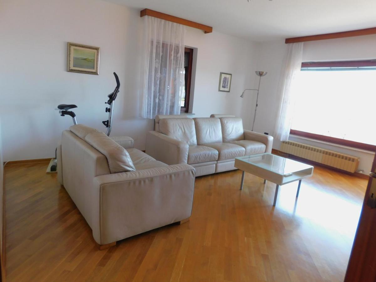 Apartma Mimoza Lejlighed Jagodje Eksteriør billede